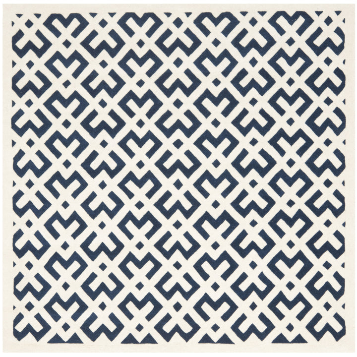 SAFAVIEH Chatham CHT719C Handmade Dark Blue / Ivory Rug Image 6