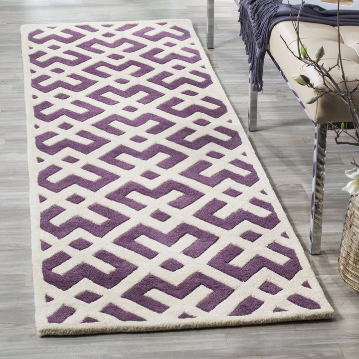 SAFAVIEH Chatham CHT719F Handmade Purple / Ivory Rug Image 3