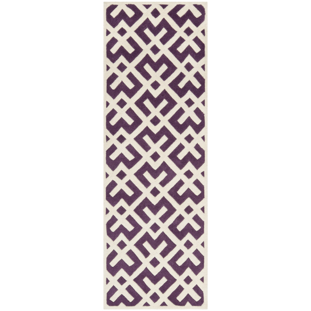 SAFAVIEH Chatham CHT719F Handmade Purple / Ivory Rug Image 5