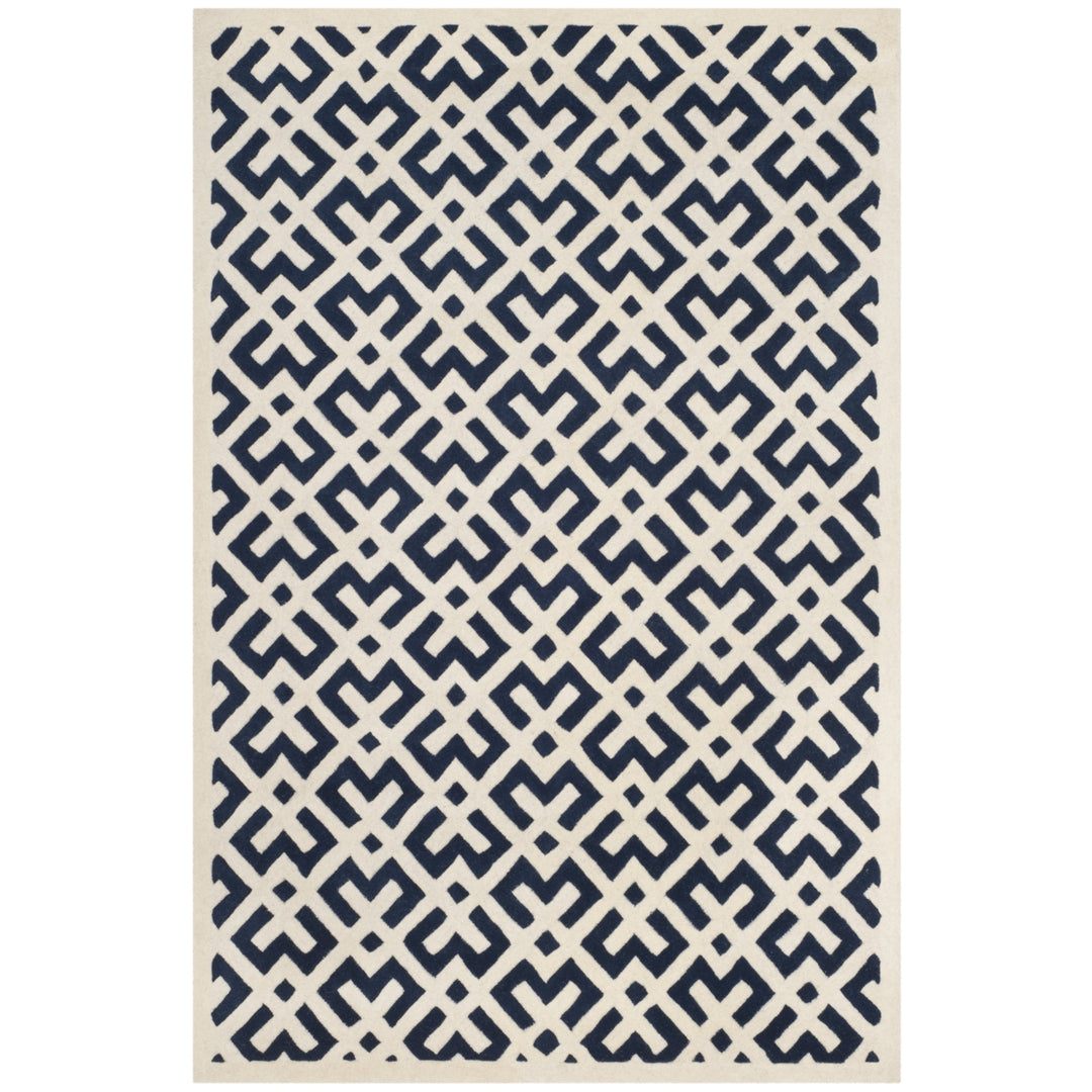 SAFAVIEH Chatham CHT719C Handmade Dark Blue / Ivory Rug Image 10