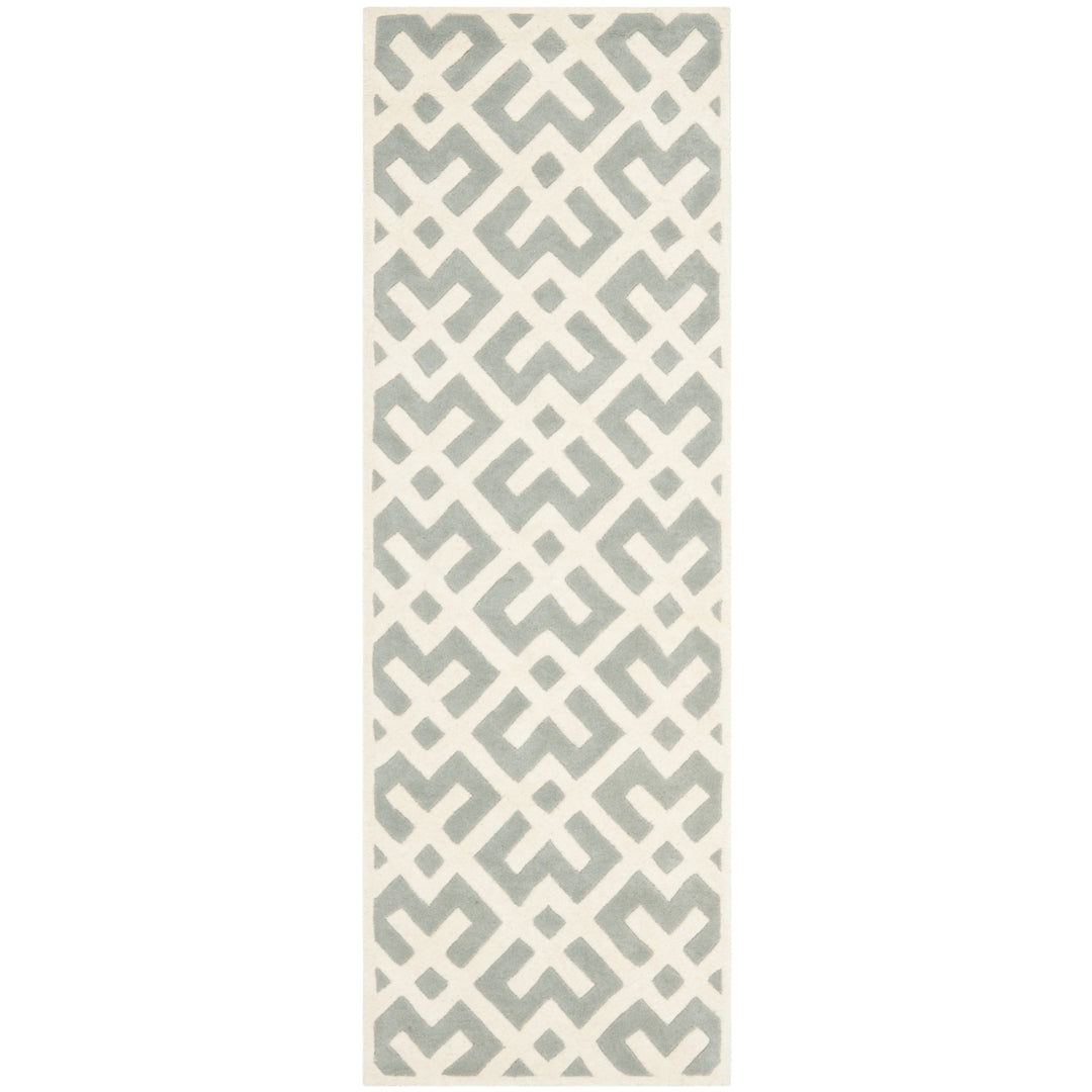 SAFAVIEH Chatham CHT719E Handmade Grey / Ivory Rug Image 5