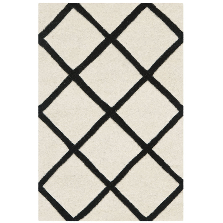 SAFAVIEH Chatham CHT720A Handmade Ivory / Black Rug Image 8