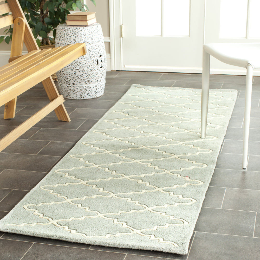 SAFAVIEH Chatham CHT721E Handmade Light Blue / Ivory Rug Image 3