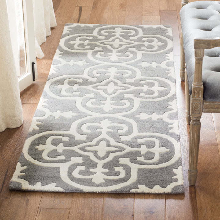 SAFAVIEH Chatham CHT729D Handmade Dark Grey / Ivory Rug Image 9