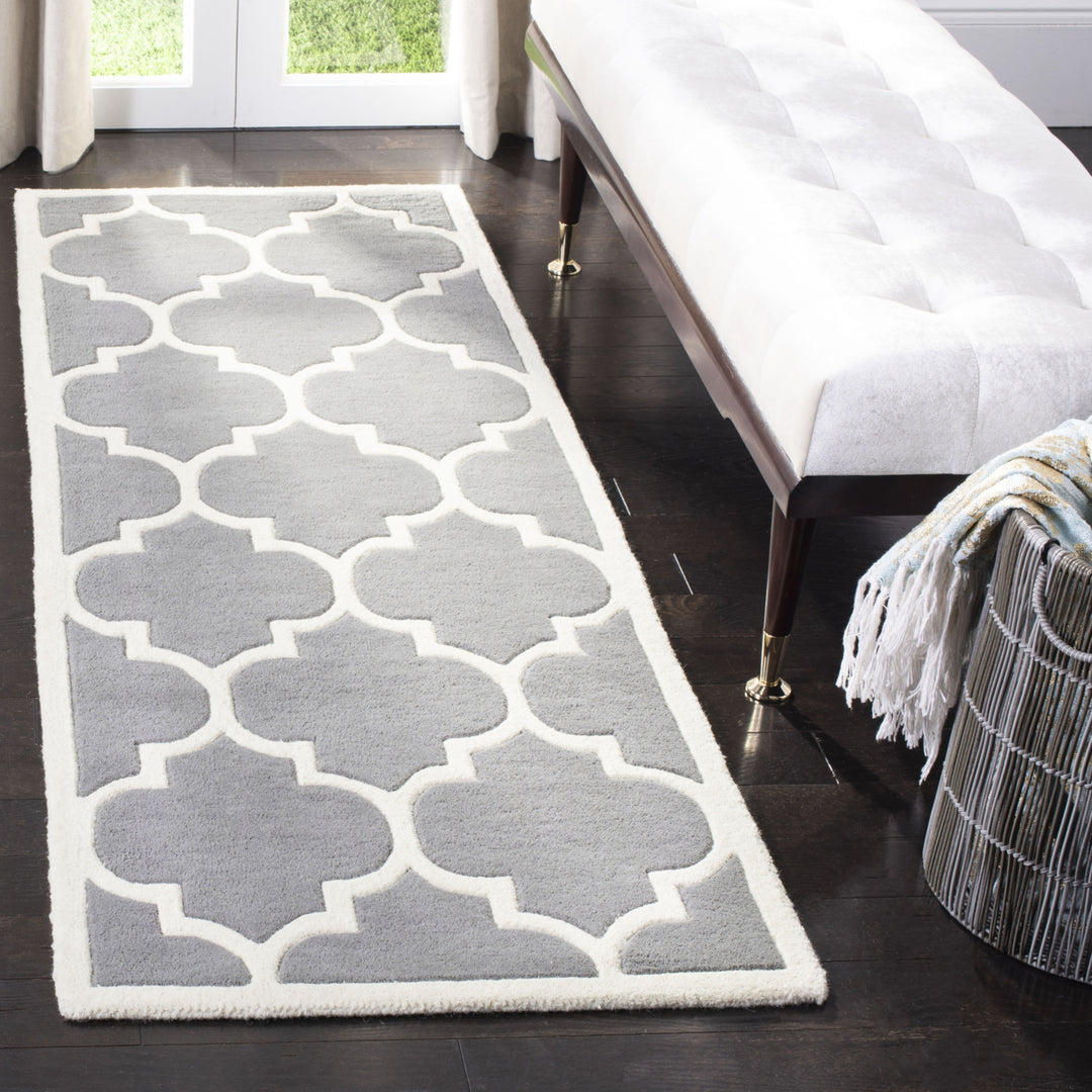 SAFAVIEH Chatham CHT733D Handmade Dark Grey / Ivory Rug Image 3