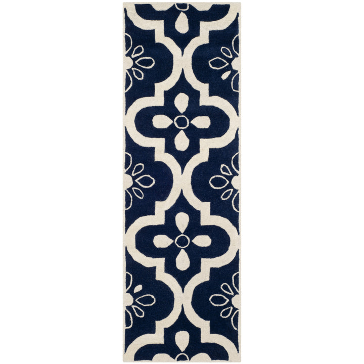 SAFAVIEH Chatham CHT751C Handmade Dark Blue / Ivory Rug Image 5