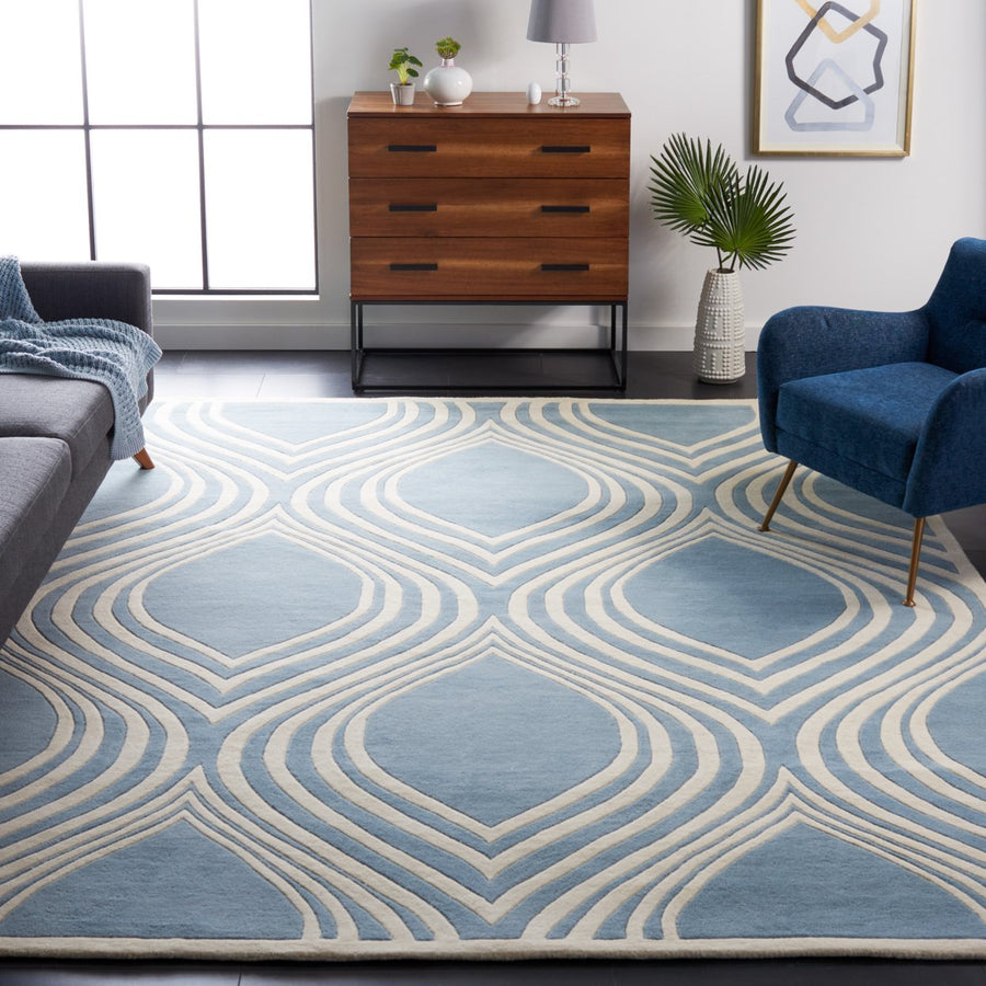 SAFAVIEH Chatham CHT758B Handmade Blue / Ivory Rug Image 1