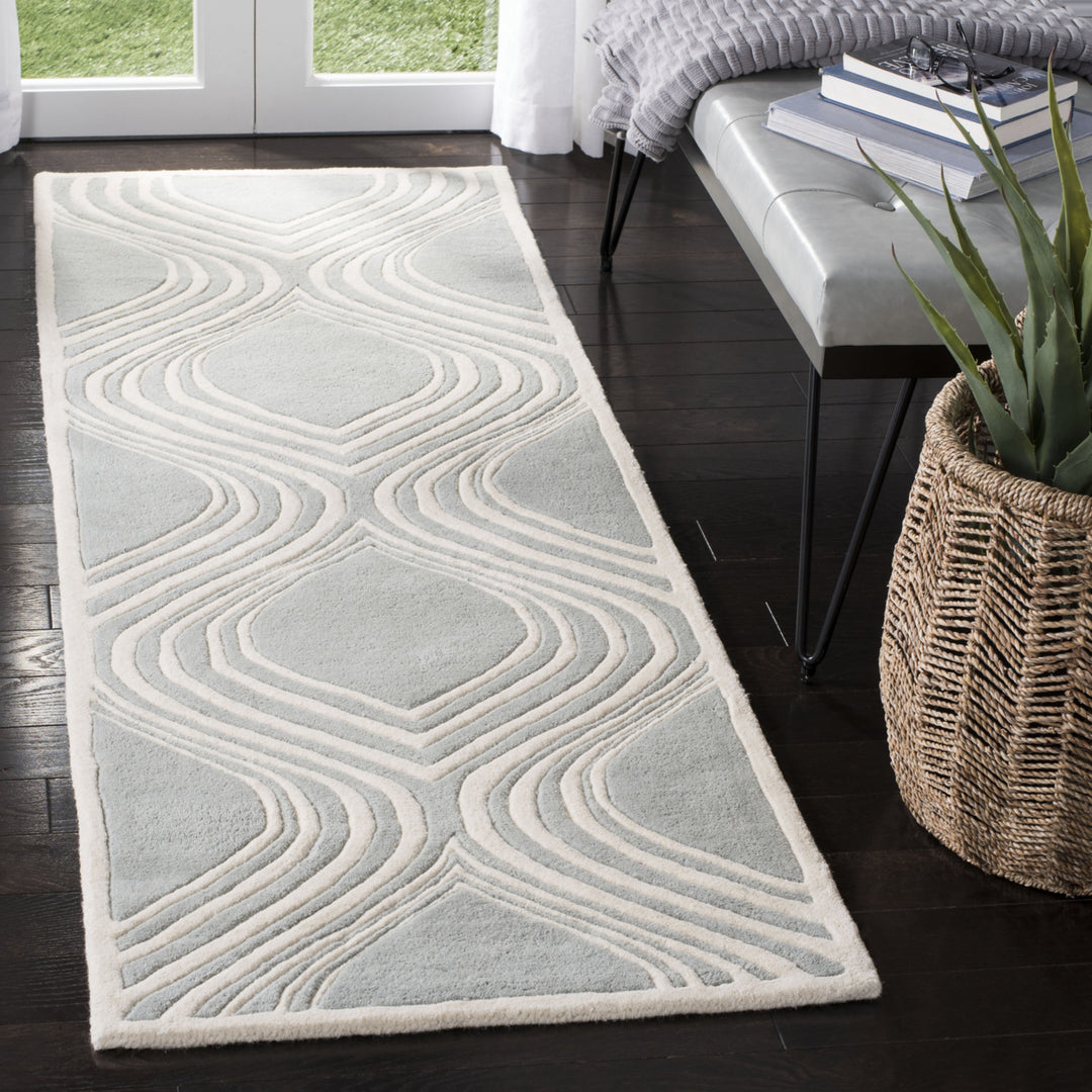 SAFAVIEH Chatham CHT758E Handmade Grey / Ivory Rug Image 3