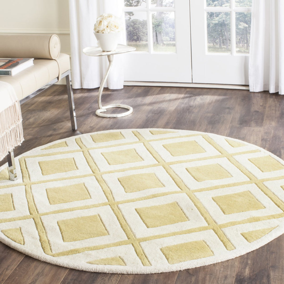 SAFAVIEH Chatham CHT759L Handmade Gold / Ivory Rug Image 2