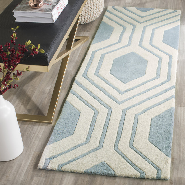 SAFAVIEH Chatham CHT760B Handmade Blue / Ivory Rug Image 3