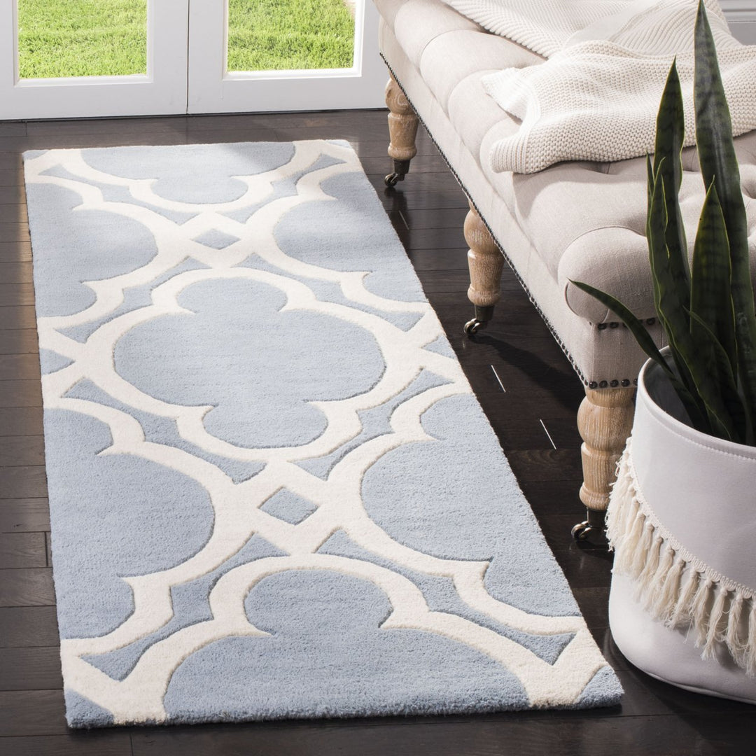 SAFAVIEH Chatham CHT762B Handmade Blue / Ivory Rug Image 3