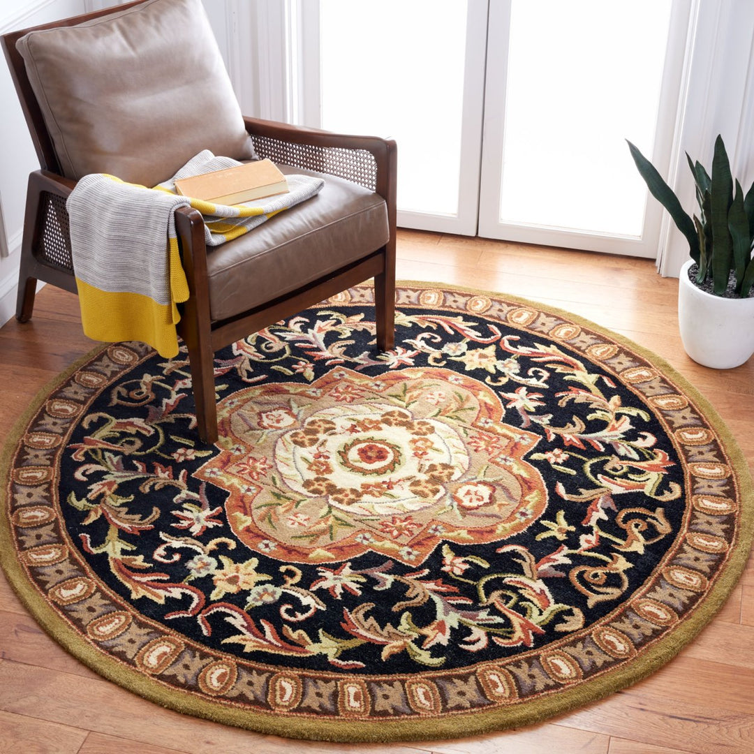 SAFAVIEH Classic CL220B Handmade Black / Beige Rug Image 6