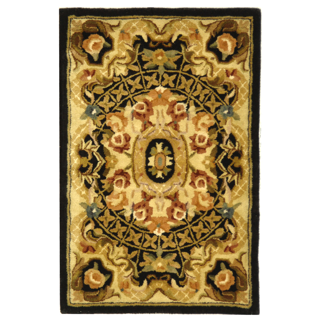 SAFAVIEH Classic CL304A Handmade Black / Gold Rug Image 7