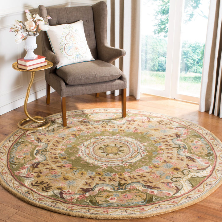 SAFAVIEH Classic CL304D Handmade Taupe / Light Green Rug Image 9