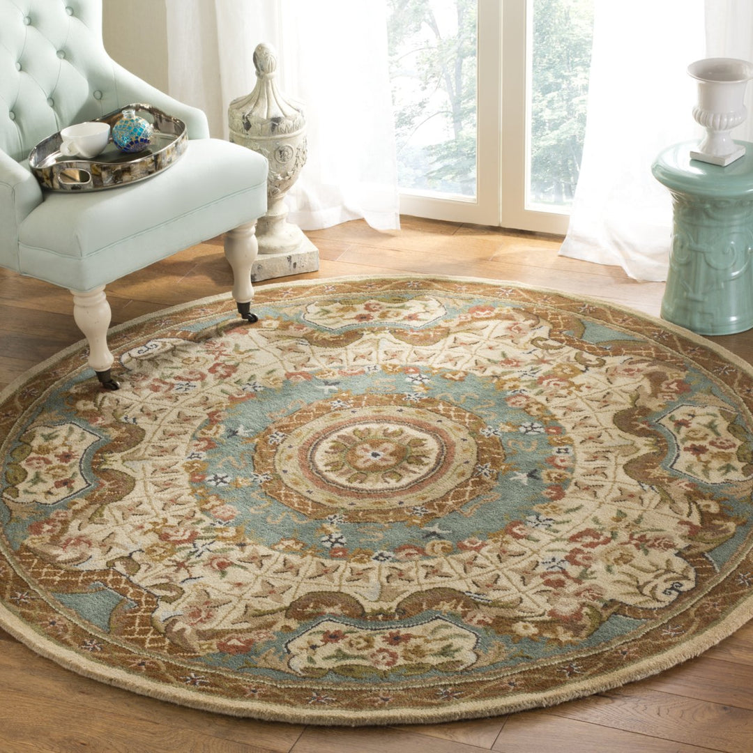 SAFAVIEH Classic CL304E Handmade Ivory / Light Blue Rug Image 8