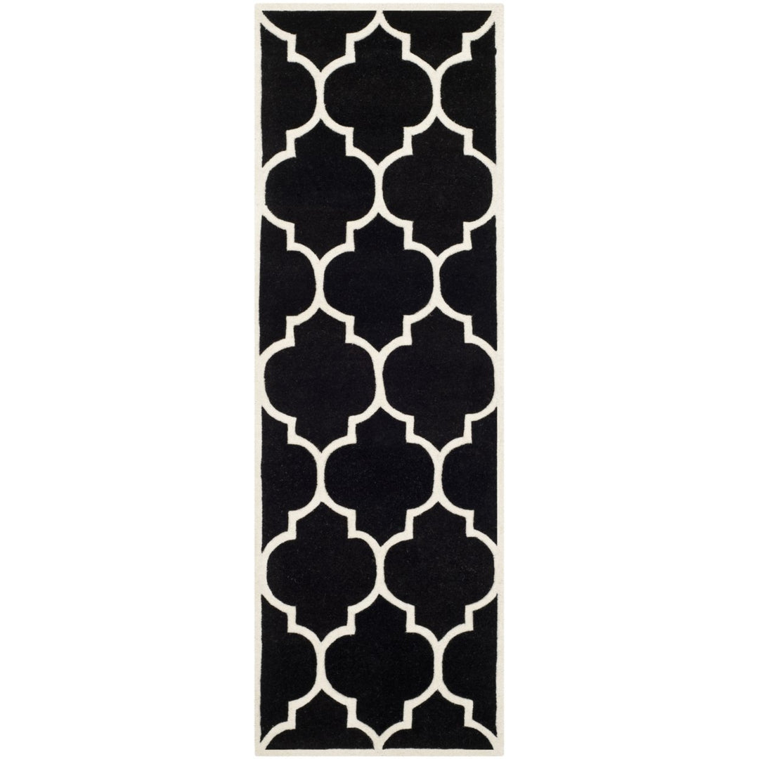 SAFAVIEH Chatham CHT733K Handmade Black / Ivory Rug Image 5