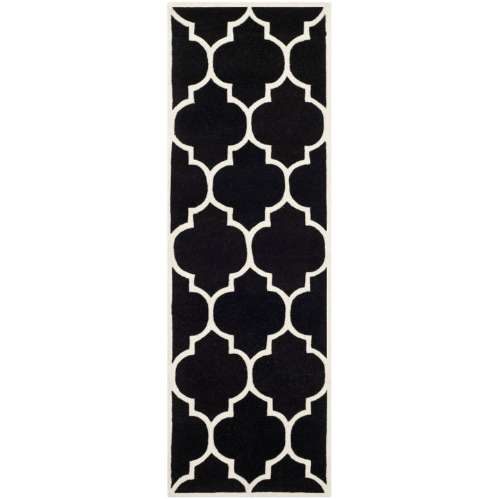 SAFAVIEH Chatham CHT733K Handmade Black / Ivory Rug Image 5