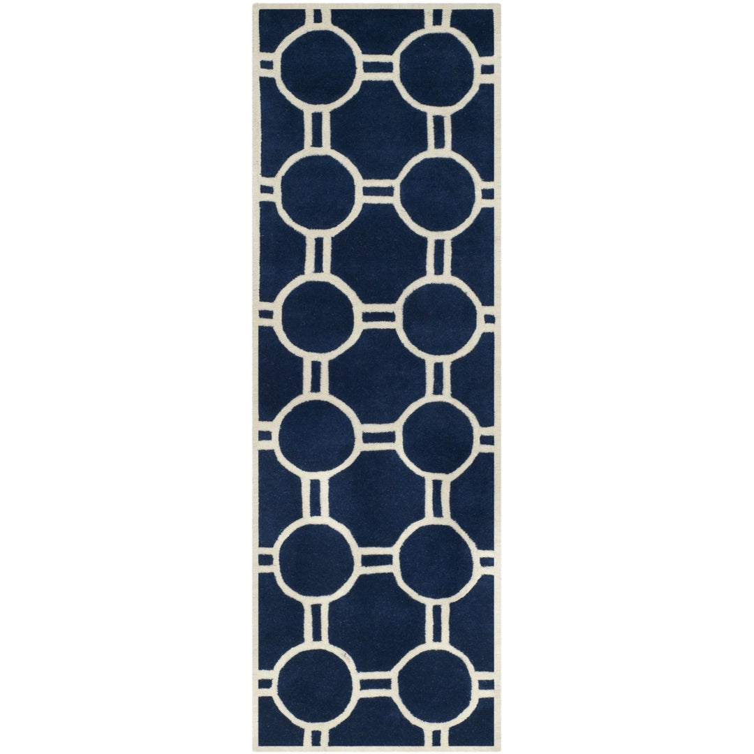 SAFAVIEH Chatham CHT739C Handmade Dark Blue / Ivory Rug Image 5