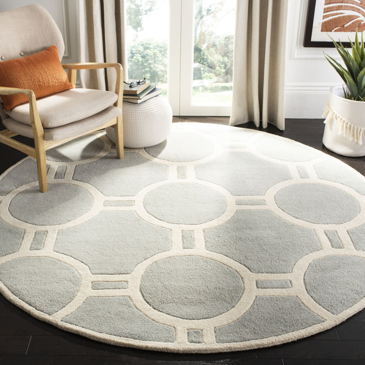 SAFAVIEH Chatham CHT739E Handmade Grey / Ivory Rug Image 2