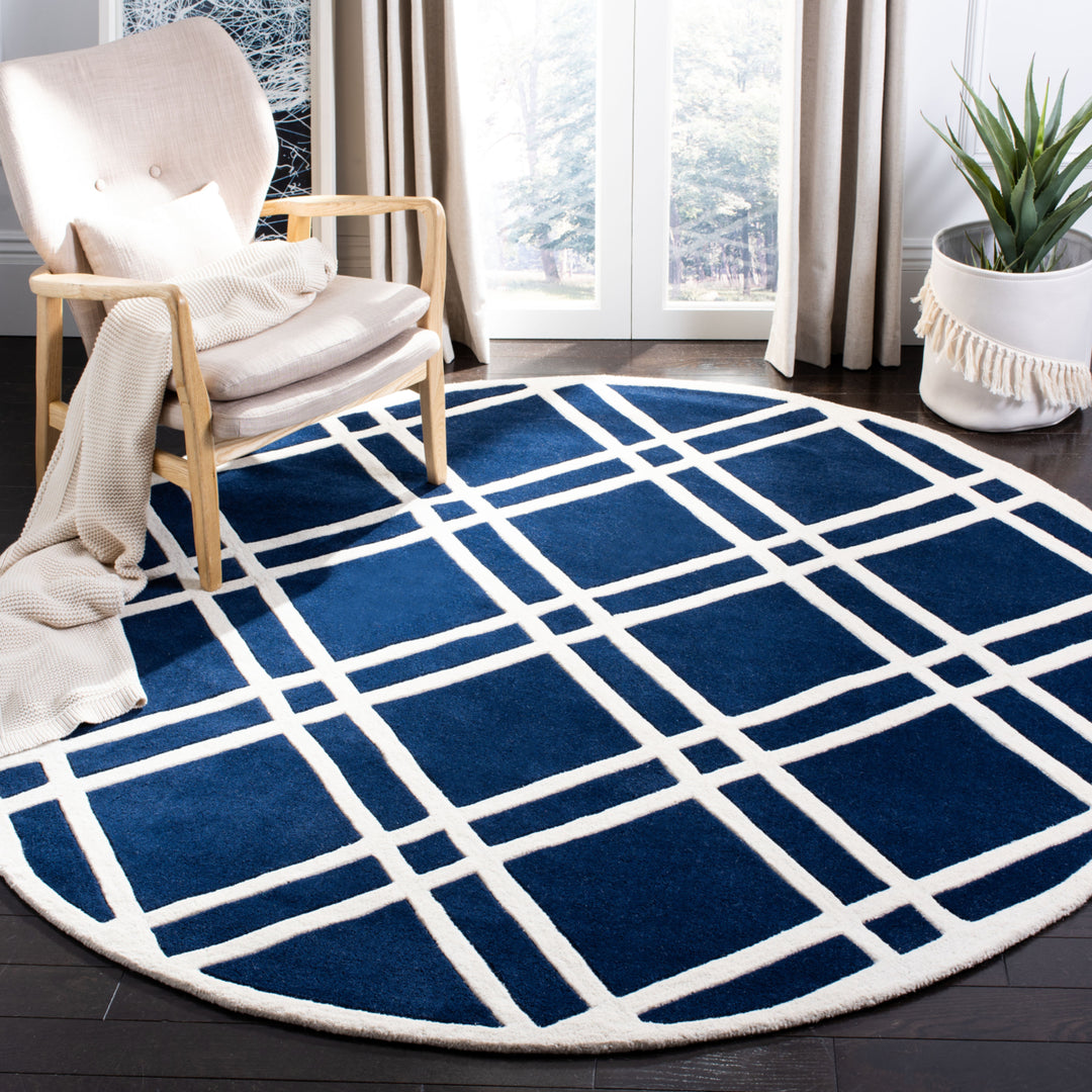 SAFAVIEH Chatham CHT740C Handmade Dark Blue / Ivory Rug Image 2