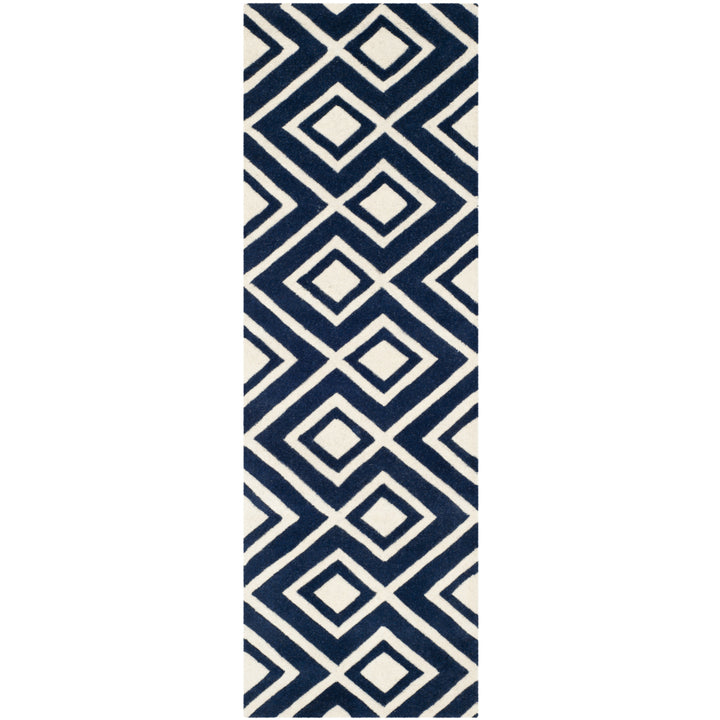 SAFAVIEH Chatham CHT742C Handmade Dark Blue / Ivory Rug Image 5