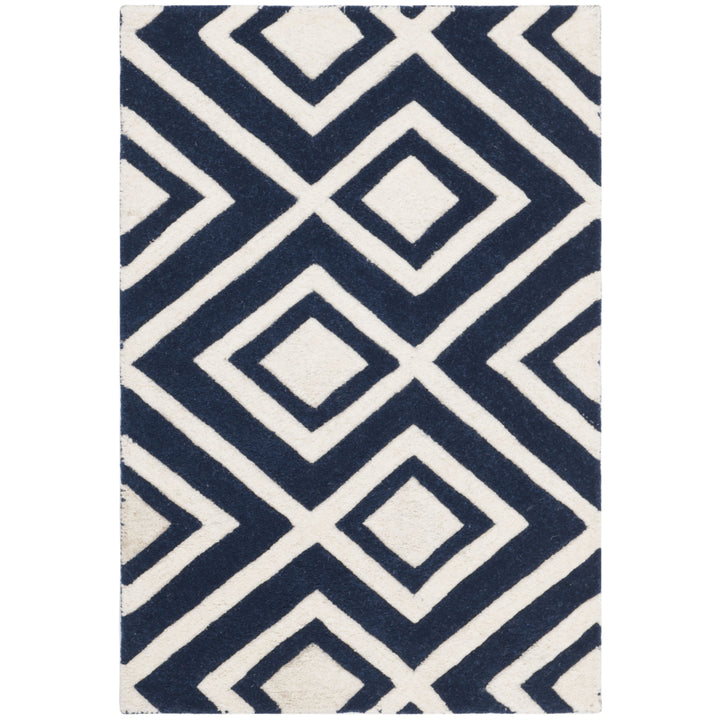 SAFAVIEH Chatham CHT742C Handmade Dark Blue / Ivory Rug Image 8