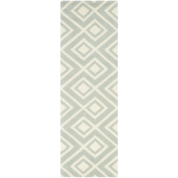 SAFAVIEH Chatham CHT742E Handmade Grey / Ivory Rug Image 5