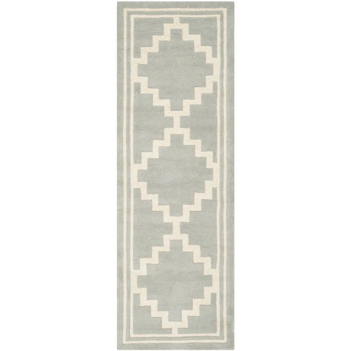 SAFAVIEH Chatham CHT743E Handmade Grey / Ivory Rug Image 3