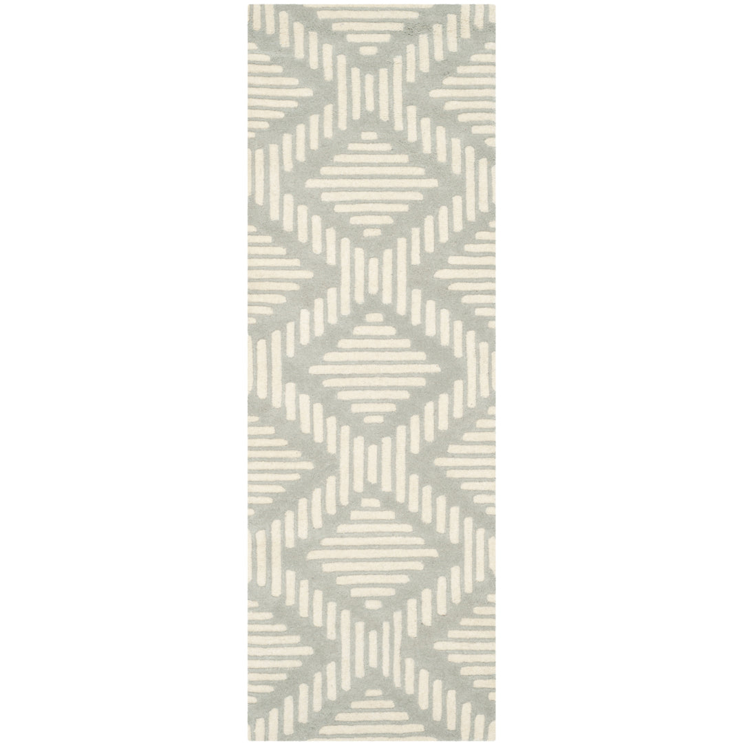 SAFAVIEH Chatham CHT744E Handmade Grey / Ivory Rug Image 5