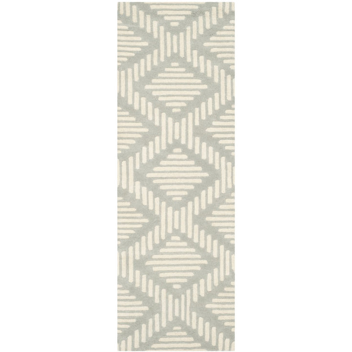 SAFAVIEH Chatham CHT744E Handmade Grey / Ivory Rug Image 1