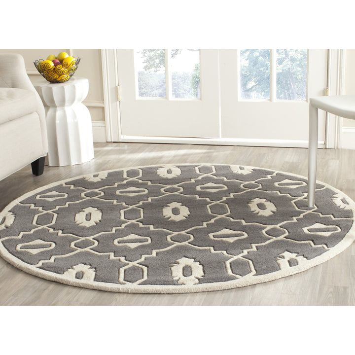 SAFAVIEH Chatham CHT745D Handmade Dark Grey / Ivory Rug Image 2