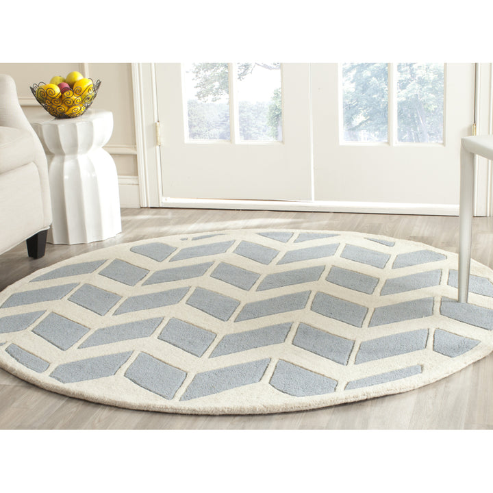 SAFAVIEH Chatham CHT746B Handmade Blue / Ivory Rug Image 2