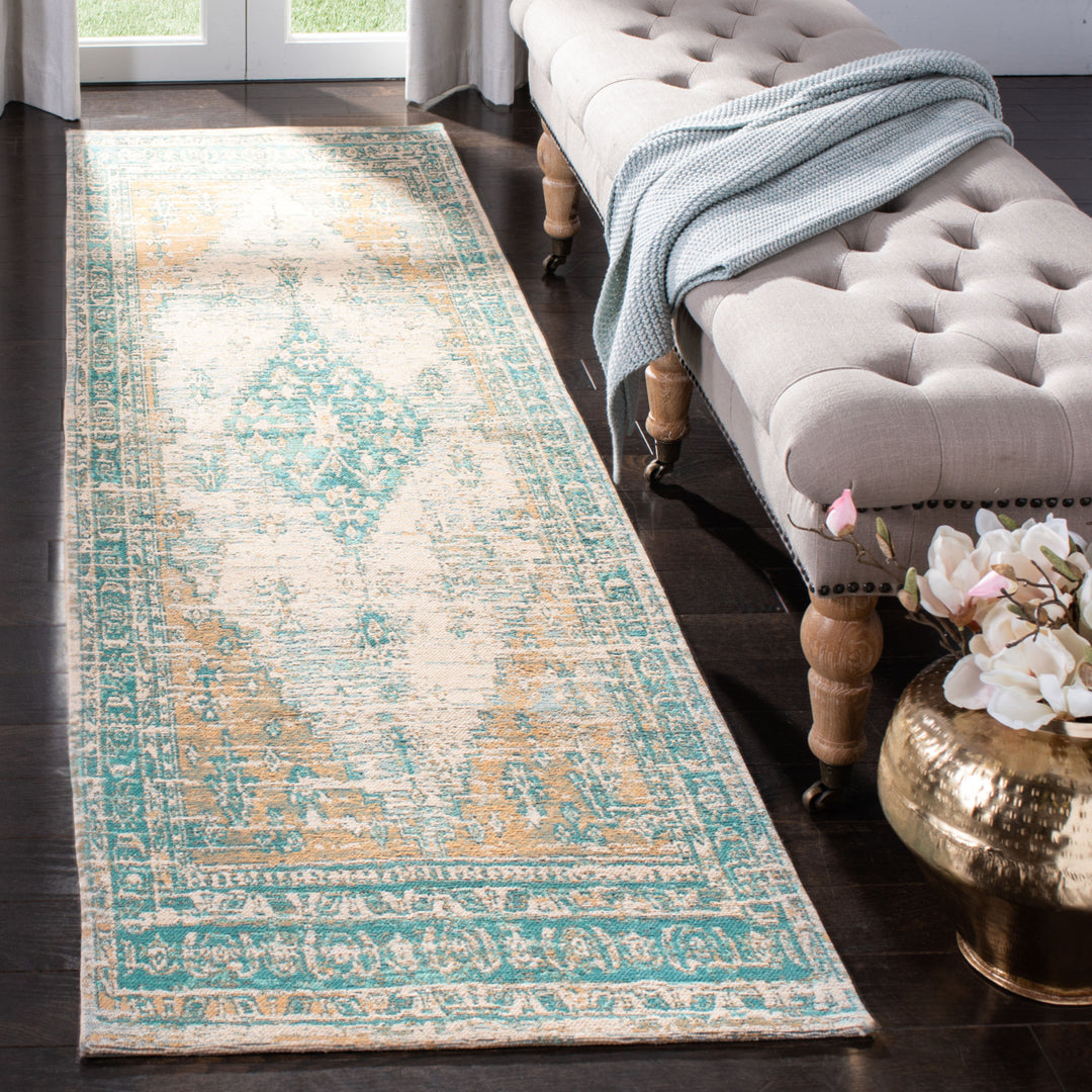 SAFAVIEH Classic Vintage Collection CLV113J Aqua Rug Image 2