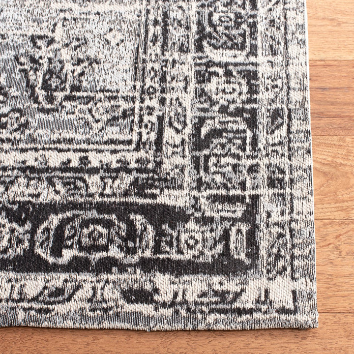 SAFAVIEH Classic Vintage Collection CLV113F Grey Rug Image 4