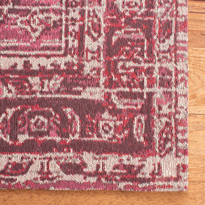 SAFAVIEH Classic Vintage Collection CLV113R Fuchsia Rug Image 4