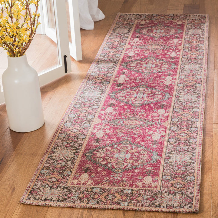 SAFAVIEH Classic Vintage CLV302A Red / Multi Rug Image 2