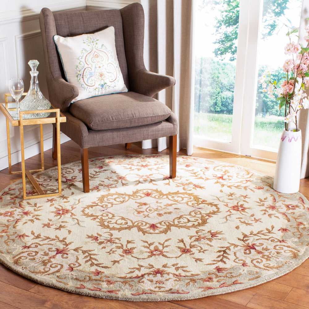 SAFAVIEH Classic Collection CL756A Handmade Assorted Rug Image 2