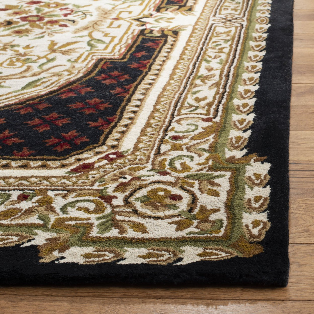 SAFAVIEH Classic Collection CL755B Handmade Black Rug Image 6