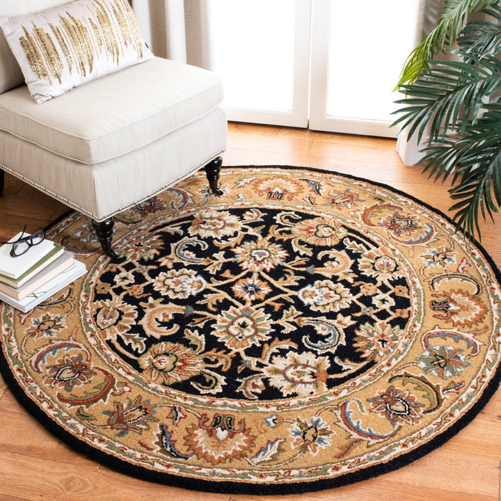 SAFAVIEH Classic CL758B Handmade Black / Gold Rug Image 9