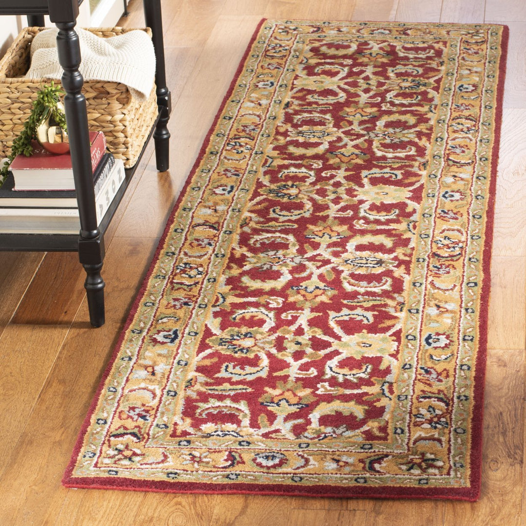 SAFAVIEH Classic Collection CL758C Handmade Red/Gold Rug Image 10