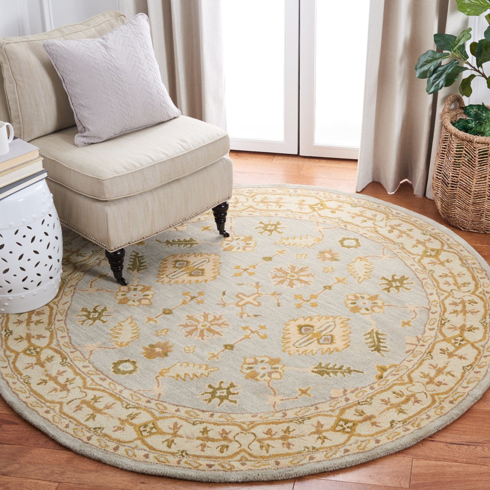 SAFAVIEH Classic CL933A Handmade Light Blue / Ivory Rug Image 2