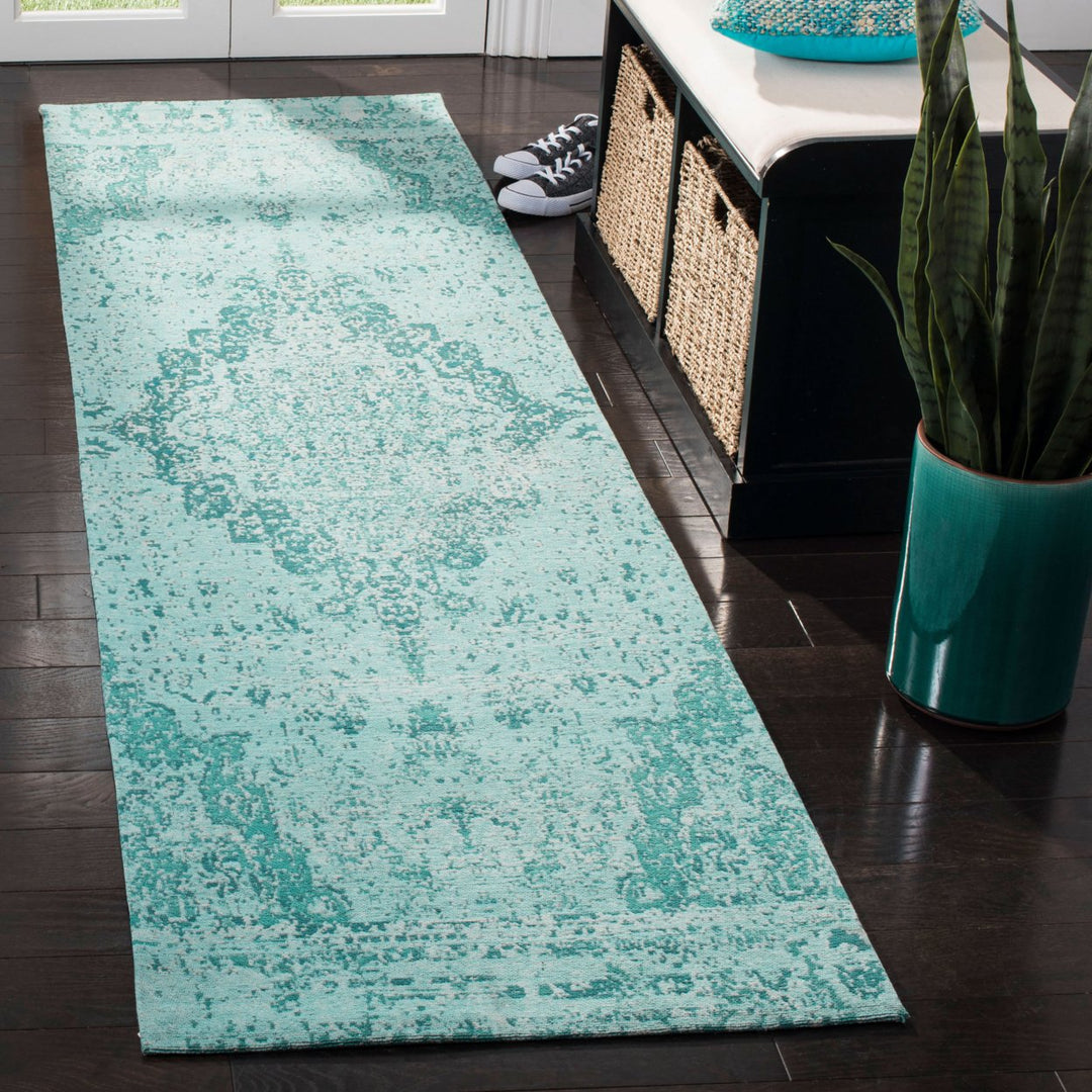 SAFAVIEH Classic Vintage Collection CLV110K Teal Rug Image 2