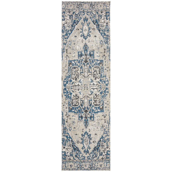 SAFAVIEH Classic Vintage Collection CLV111M Blue Rug Image 3