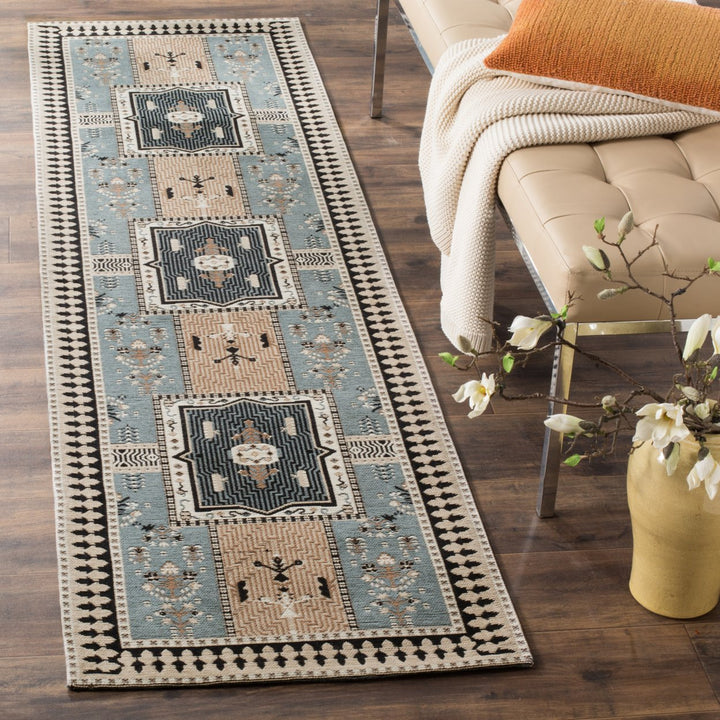 SAFAVIEH Classic Vintage CLV512B Slate / Beige Rug Image 3