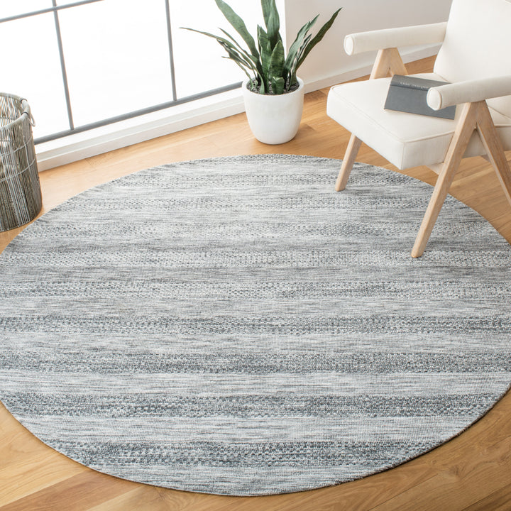 SAFAVIEH Classic Vintage CLV952F Handmade Grey Rug Image 2