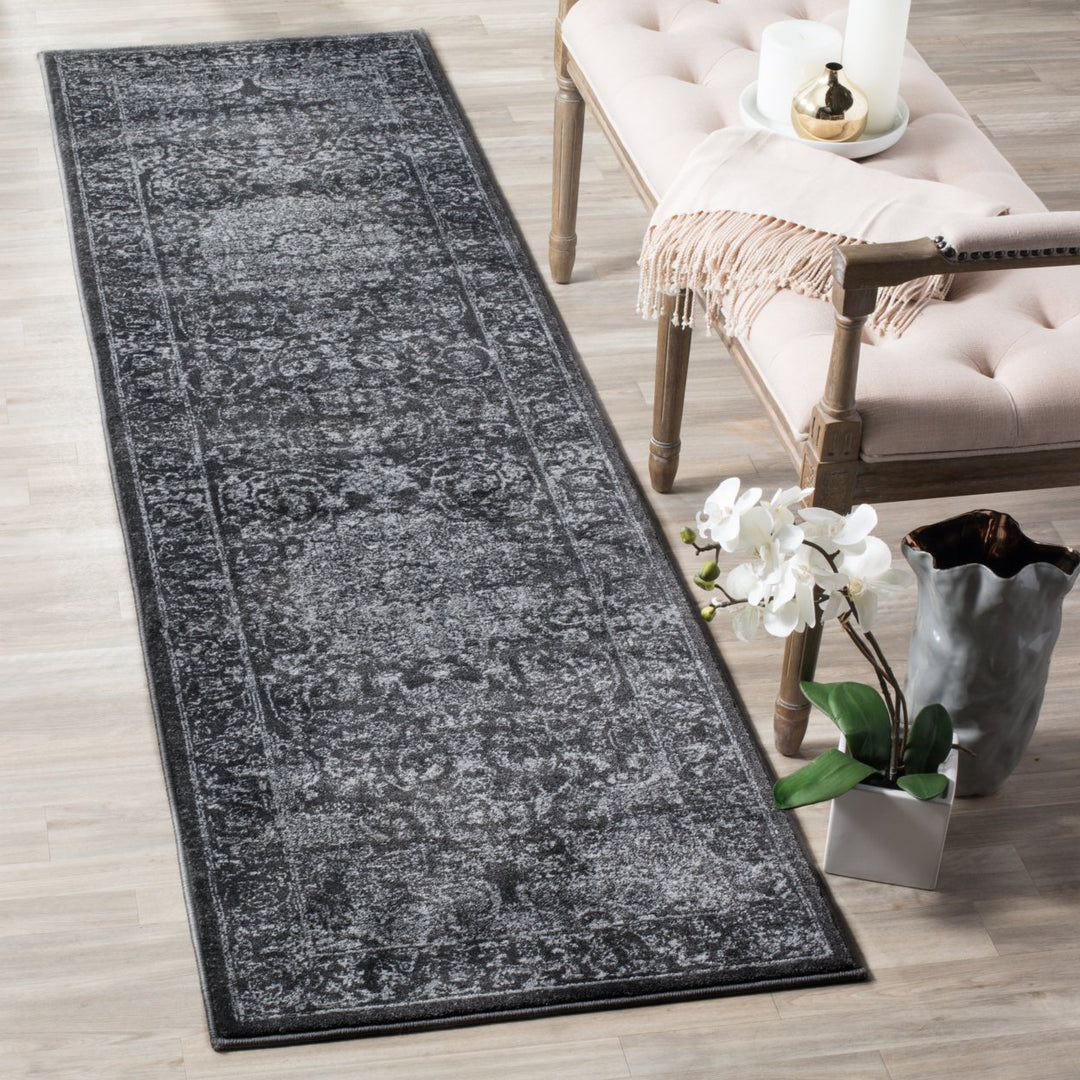 SAFAVIEH Carnegie Collection CNG631P Dark Grey/Cream Rug Image 2