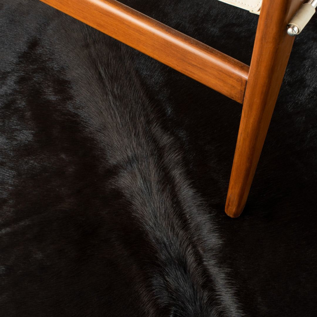 SAFAVIEH Cow Hide COH211C Black / Brown Rug Image 3