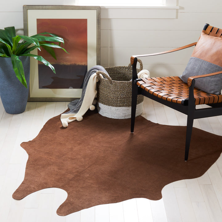 SAFAVIEH Suede Cowhide COH800S Light Brown Rug Image 1