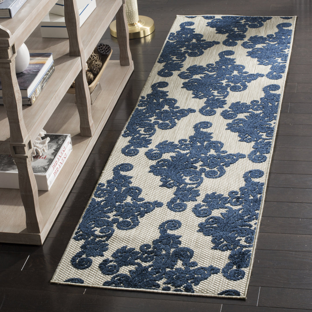 SAFAVIEH Cottage COT909B Light Grey / Royal Blue Rug Image 2