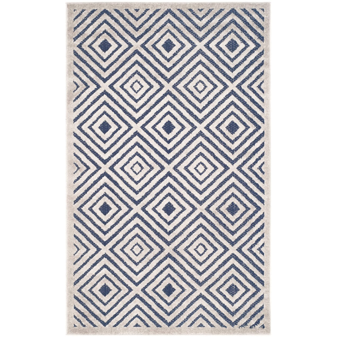 SAFAVIEH Cottage Collection COT913A Cream / Navy Rug Image 1